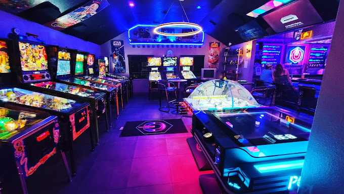 Your Guide to Tampa Bay&nbsp;Barcades